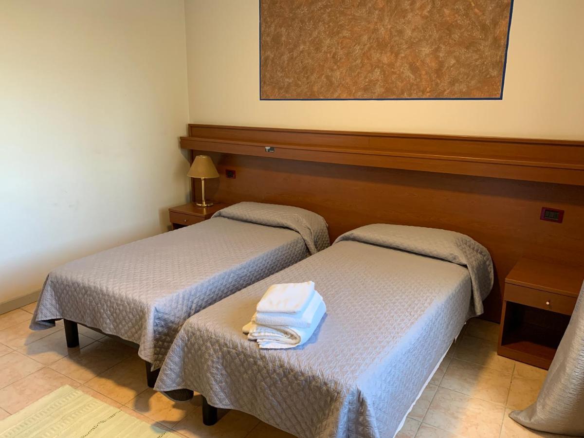 Hotel Regina Campolongo Maggiore Exterior photo